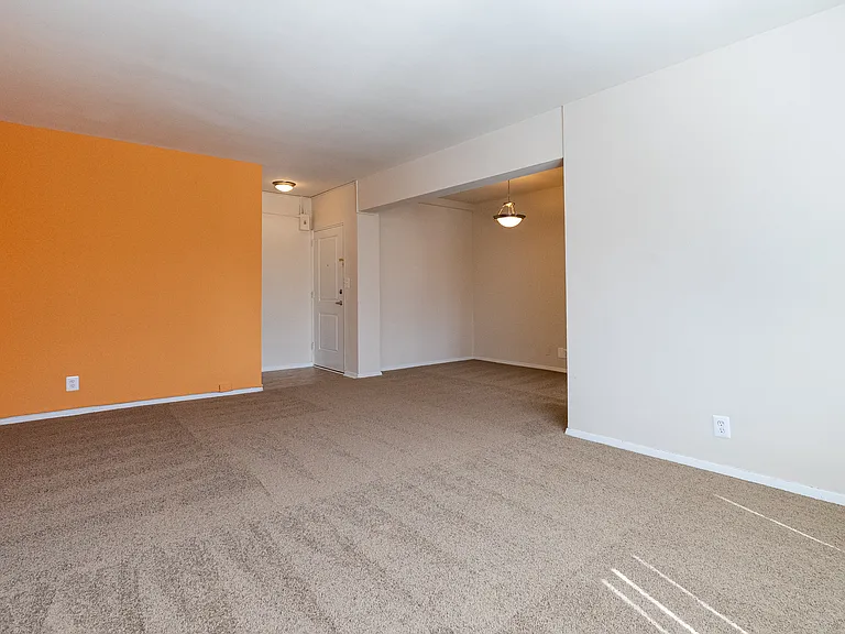 Walden Commons — Photo 10