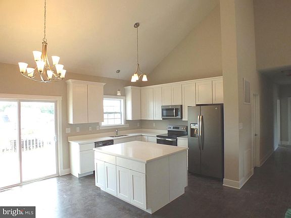 Lewis III Kitchen
