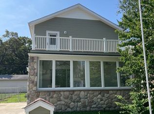 822 Tunnel St, Port Huron, MI 48060