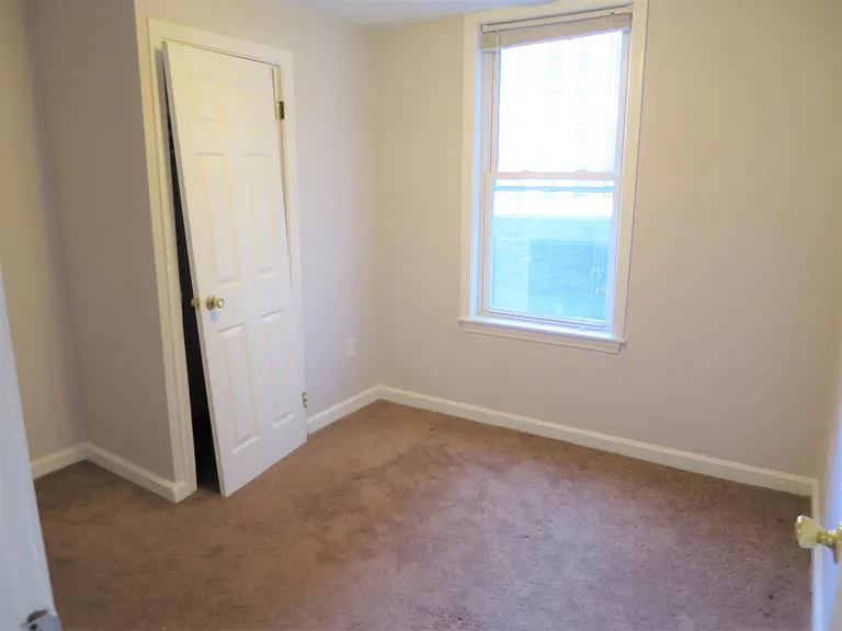 4 Douglass St #1 — Photo 9