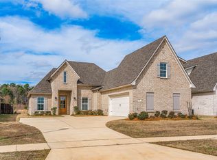 33 Turtle Creek Dr, Benton, LA 71006