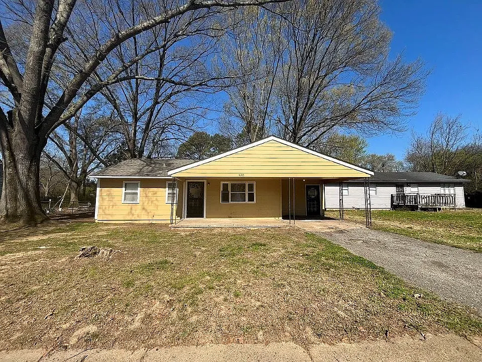 890 Dawn Dr