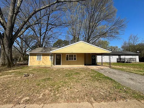 890 Dawn Dr Photo 1