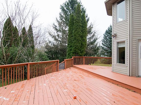 3rd image of 9137 Whispering Pines Dr
