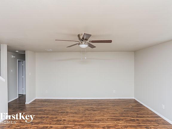 2nd image of 1316 Lauren Dr
