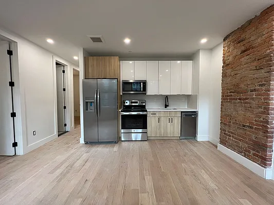 Rented by Pear NYC LLC | media 27