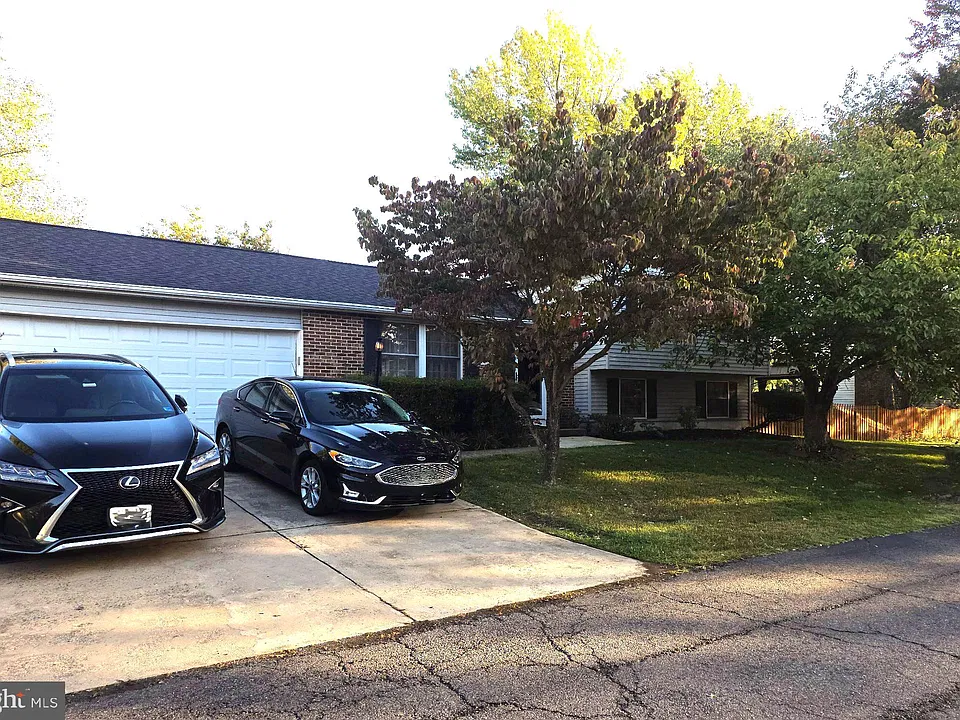 13012 New Austin Ct