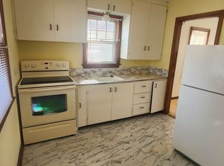 301 Butler Dr, Austin, MN 55912