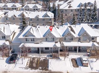 950 W Arbour Lake Rd NW #213, Calgary, AB T3G5B3