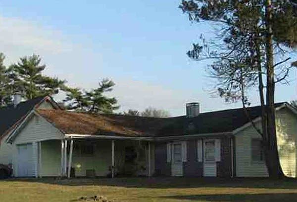 2nd image of 46 Stonehaven Ln