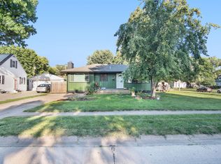 2011 Hancock St, Bellevue, NE 68005