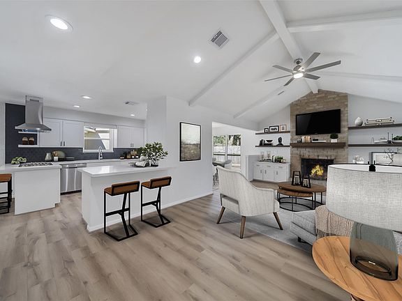 2nd image of 12807 Bonnywood Ln