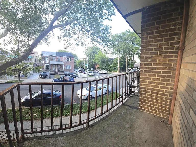 6506 163rd St #2C — Photo 5