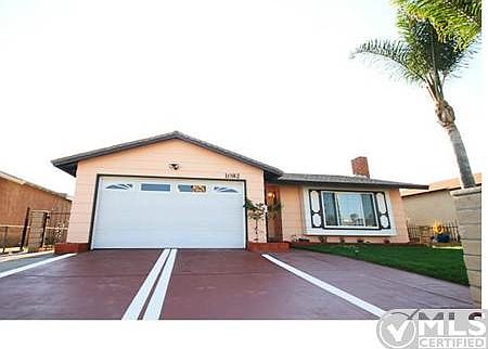 2nd image of 1082 Piccard Ave