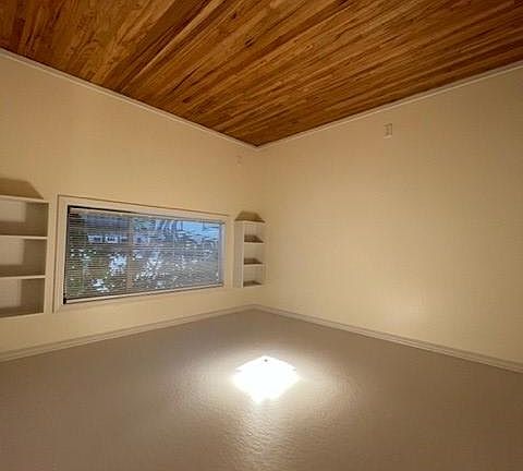 5th image of 3567 Idlewild Ave