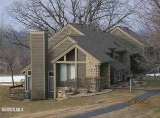 109 E Point Dr, Galena, IL 61036