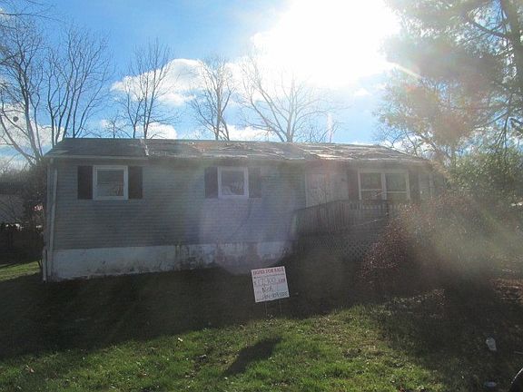 2nd image of 706 W 8th Ave