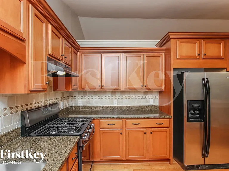 441 Bakers Bridge Cir — Photo 6