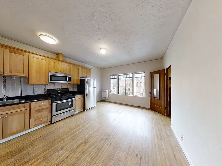 2030 Dwight Way — Photo 15