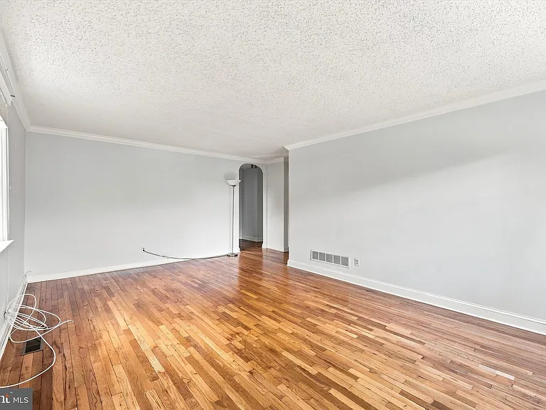 500 E Lancaster Ave #127A — Photo 4