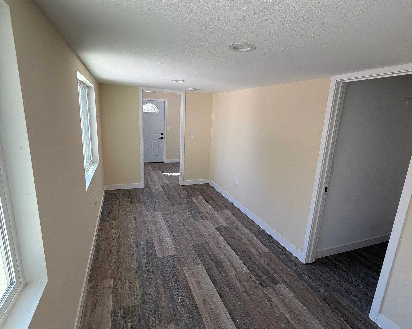 2 bed, 795 sqft, $2,740 — Photo 3