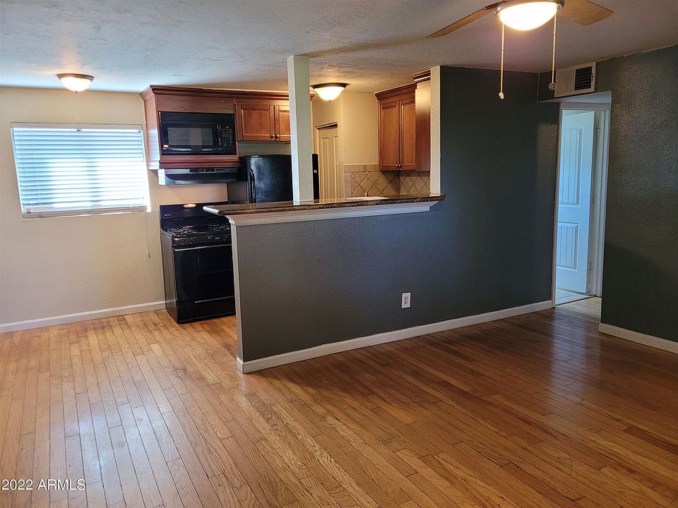 1st image of 4224 N 12th St Unit 104