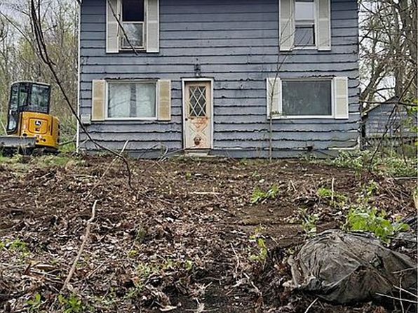 57 Yates St