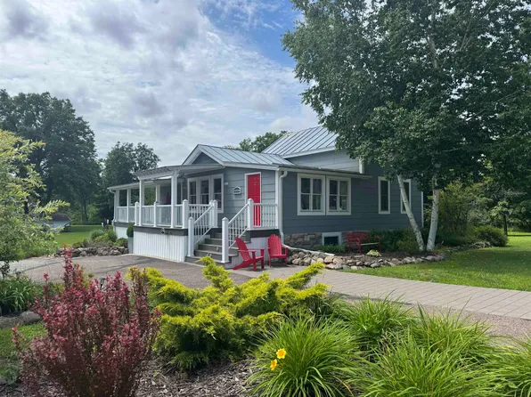 E1457 Rural Rd, Waupaca, WI 54981