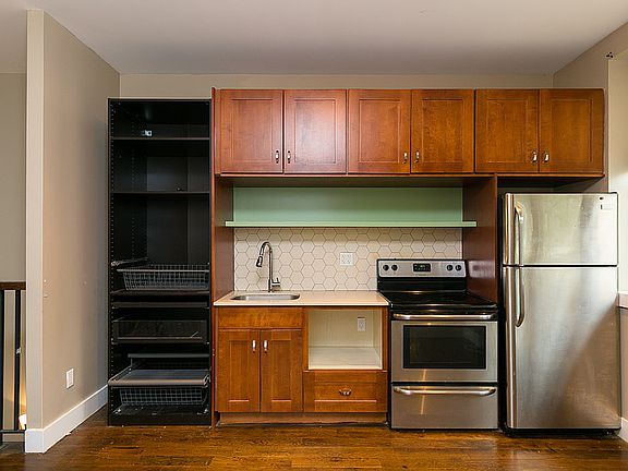 2nd image of 167 Tompkins Ave APT 1