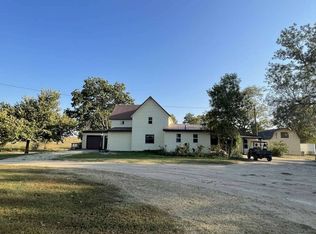 815 County Line Rd, Waterville, KS 66548