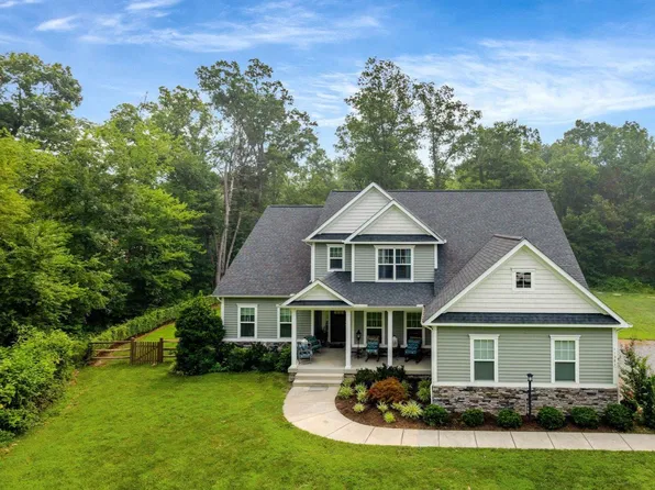 11383 Lucky Hill Rd, Bealeton, VA 22712