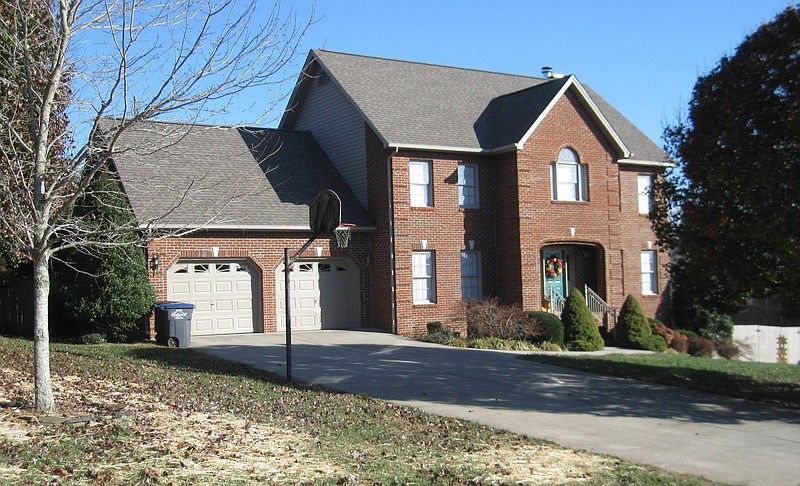 1st image of 1201 Hillhurst Cir