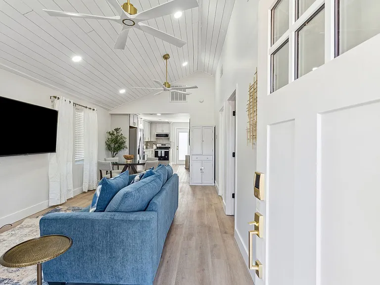 944 S Carolina 174 — Photo 11