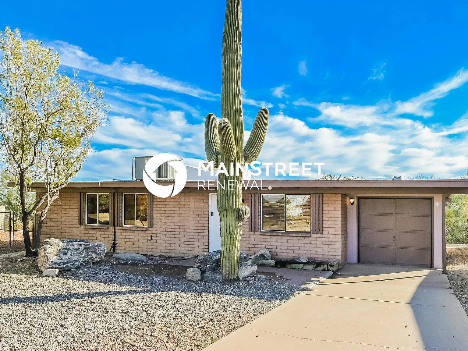 3631 W Enfield Place — Photo 1
