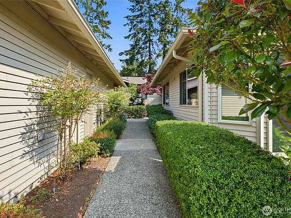 3rd image of 24913 11th Avenue S
