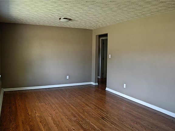 1111  Stanway Avenue Springfield OH 45503