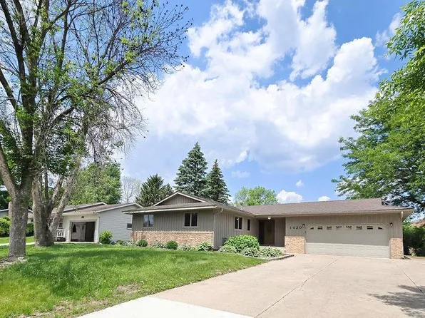 1420 17th St W, Hastings, MN 55033