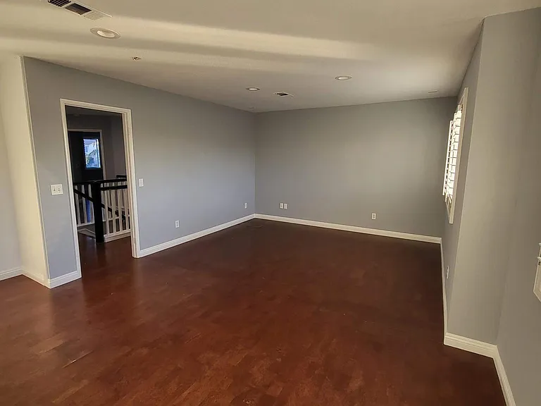 8 Tyler Pl — Photo 22