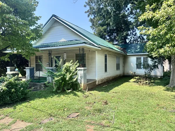 253 Fain Ct, Lawrenceburg, TN 38464