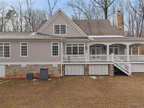 5th image of 3326 Medway Ln