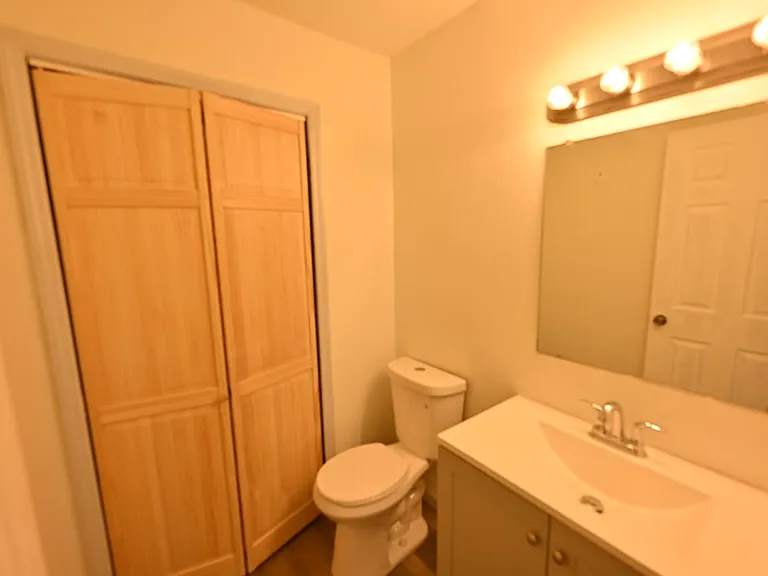 217 1st St #1 — Photo 5