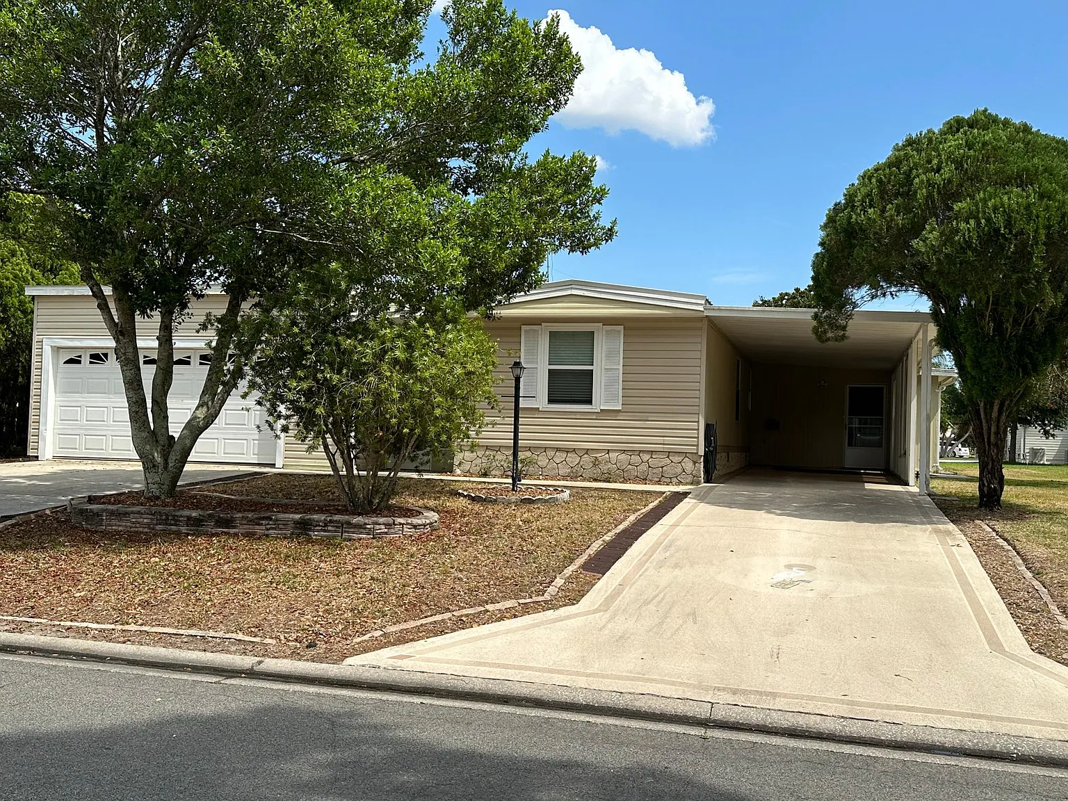 2 bed, 1.5 bath, 784 sqft, $1,700 — Photo 4