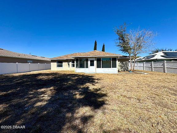 5th image of 5 Butterfield Pl