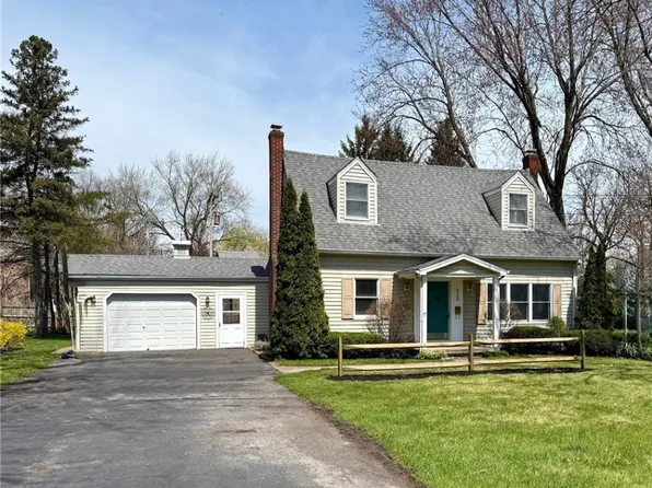 620 Seneca St, Lewiston, NY 14092