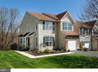 806 Lizzie Ln, Royersford, PA 19468