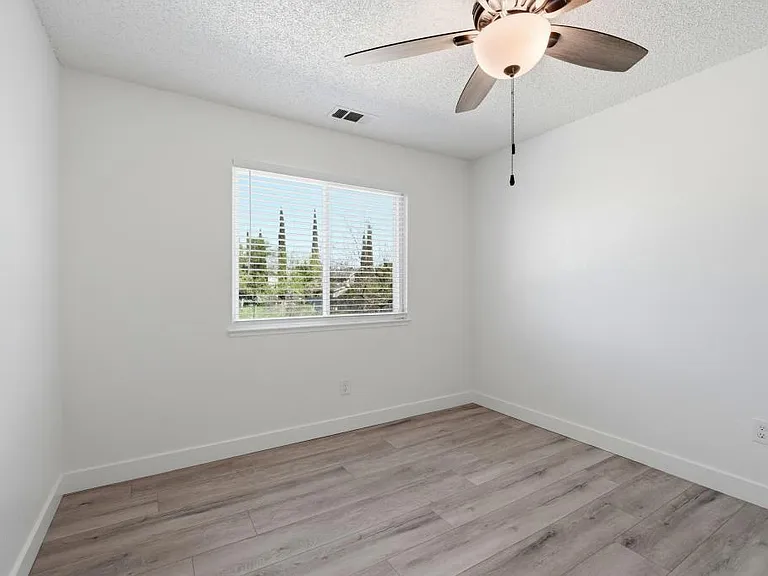 426 Cherry Ln #H — Photo 20