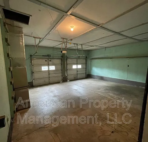 523 E Duncan St — Photo 29
