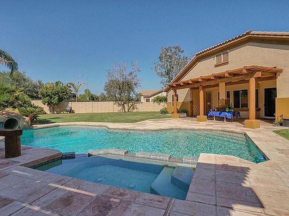 3rd image of 8232 W Carlota Ln