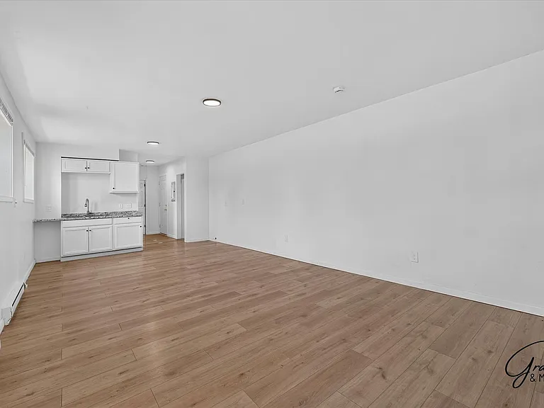 12932 Greiner St — Photo 9