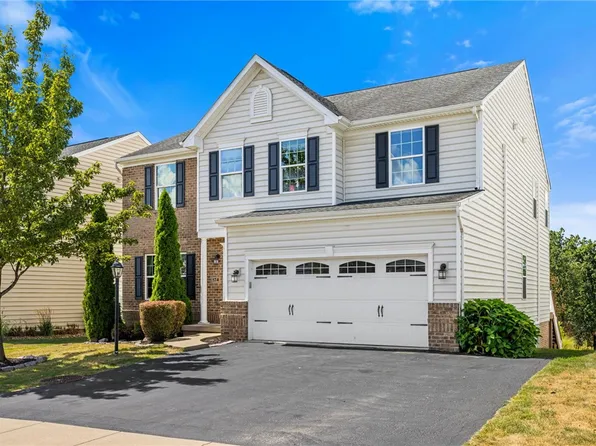 174 Cimarron Dr, Coraopolis, PA 15108